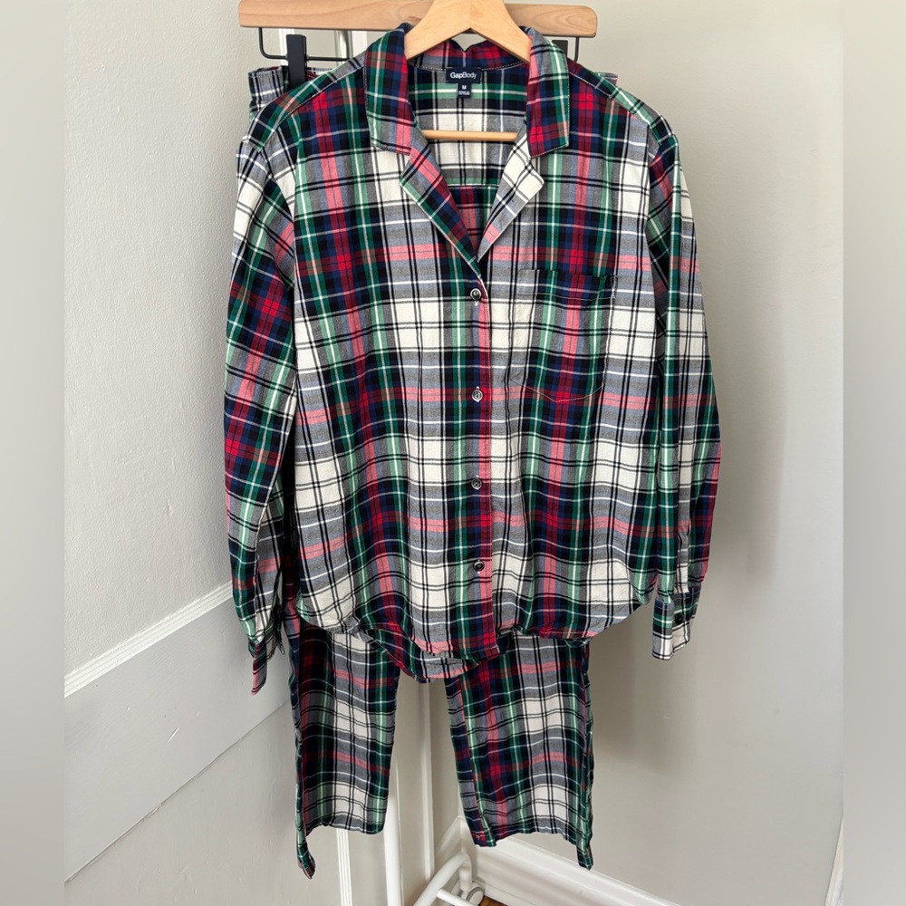 GapBody Women's Plaid Pajama Set Sz Medium
